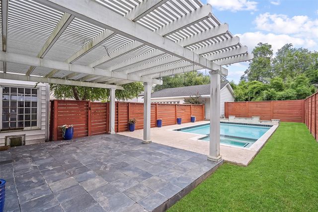 3058 Locke, Houston, TX 77019