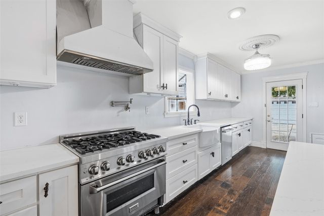 3058 Locke, Houston, TX 77019