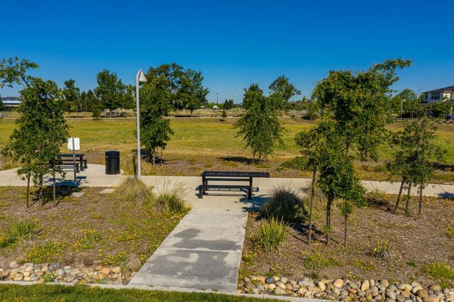 7448 Wendy Dr, Rohnert Park, CA 94928