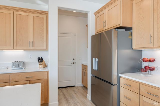 7448 Wendy Dr, Rohnert Park, CA 94928