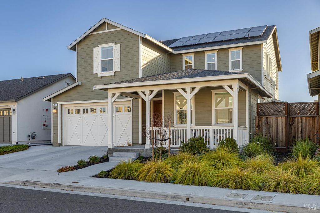 7448 Wendy Dr, Rohnert Park, CA 94928