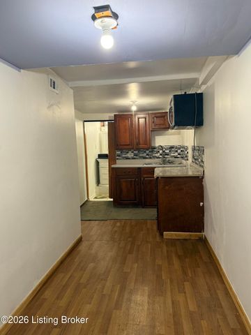 5400 Monaco Dr, Louisville, KY 40219