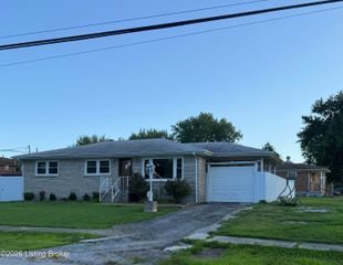 5400 Monaco Dr, Louisville, KY 40219