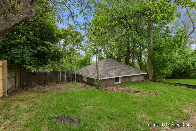 1140 Cromwell Avenue SE, Grand Rapids, MI 49507