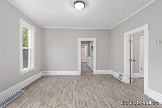 1140 Cromwell Avenue SE, Grand Rapids, MI 49507