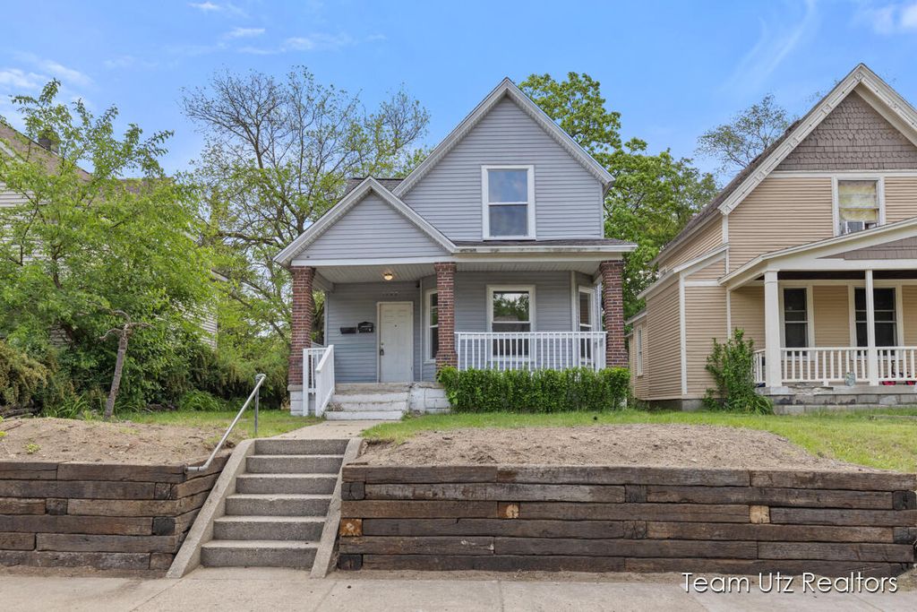 1140 Cromwell Avenue SE, Grand Rapids, MI 49507