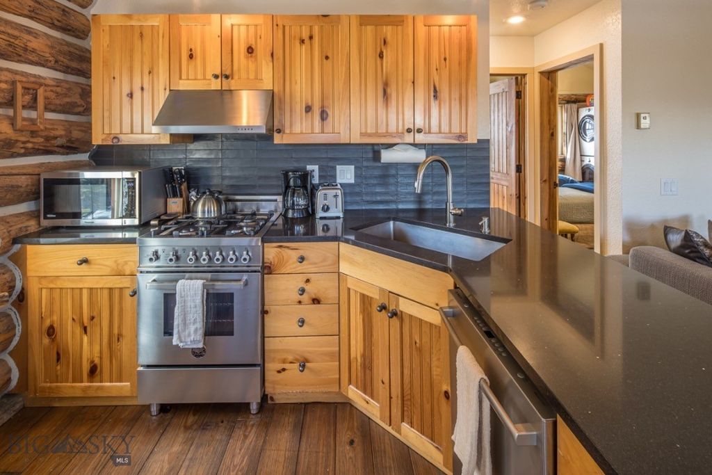 11 Bandit Way, Big Sky, MT 59720 photo 8