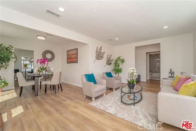 7317 Tujunga Avenue, North Hollywood, CA 91605