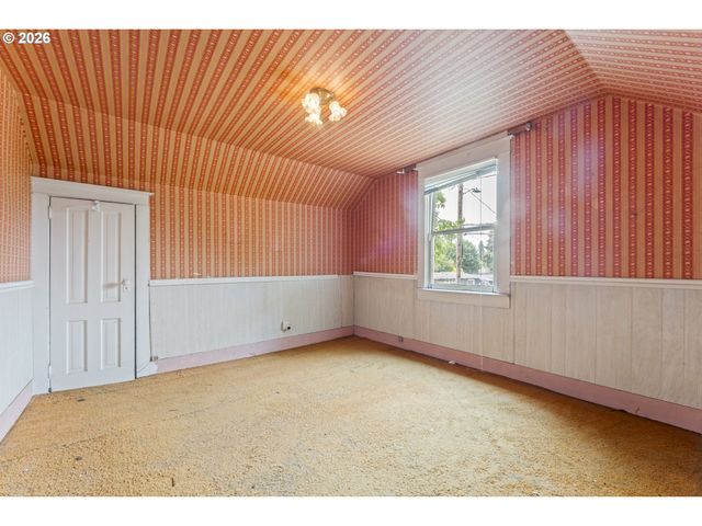 9424 N POLK Ave, Portland, OR 97203