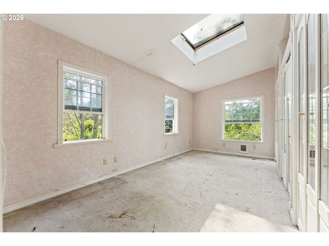 9424 N POLK Ave, Portland, OR 97203
