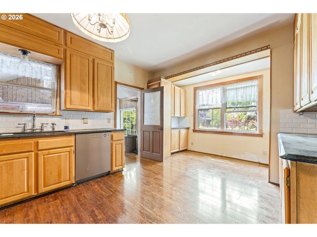 9424 N POLK Ave, Portland, OR 97203