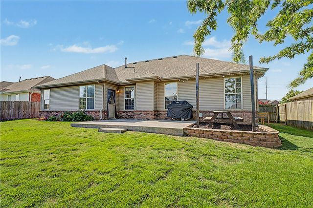 4208 SW Brownstone Avenue, Bentonville, AR 72712