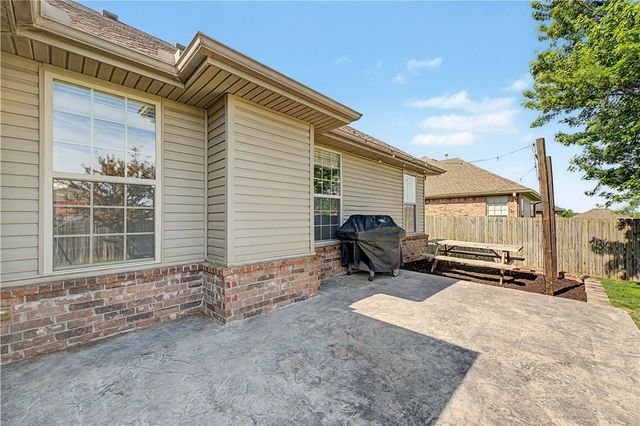 4208 SW Brownstone Avenue, Bentonville, AR 72712