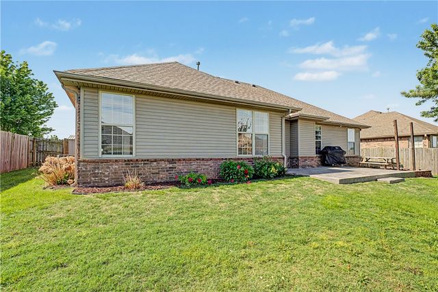 4208 SW Brownstone Avenue, Bentonville, AR 72712