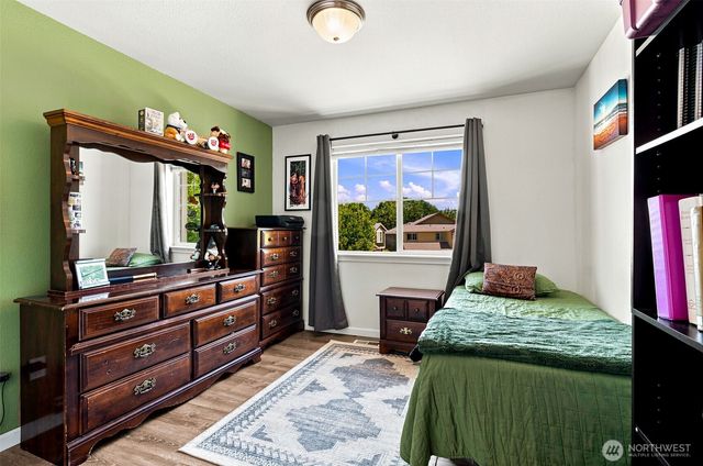 8112 Cantabella Court, Lacey, WA 98503