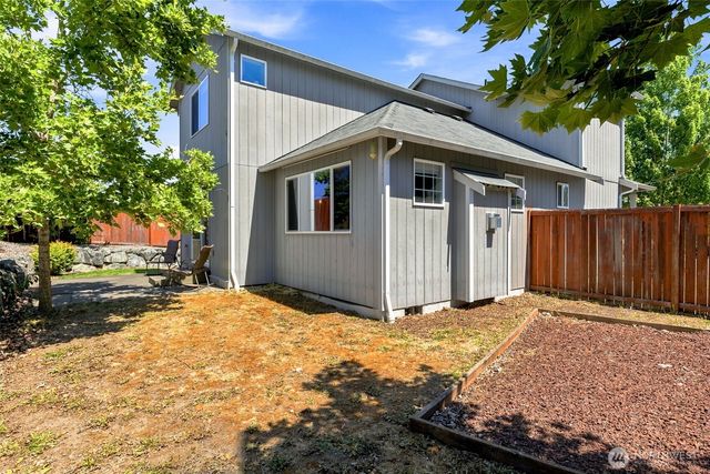 8112 Cantabella Court, Lacey, WA 98503