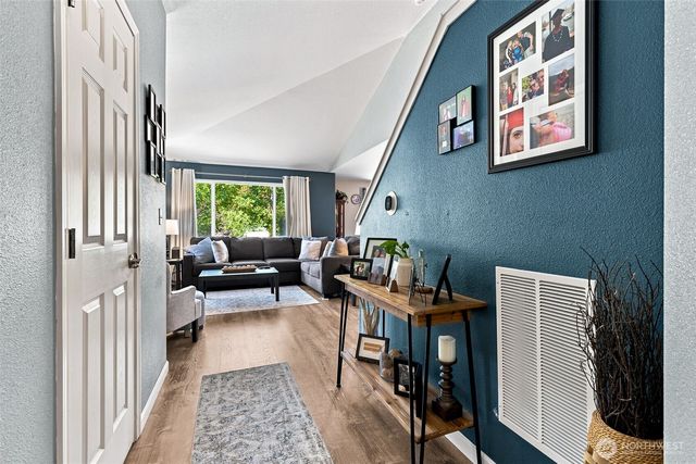 8112 Cantabella Court, Lacey, WA 98503