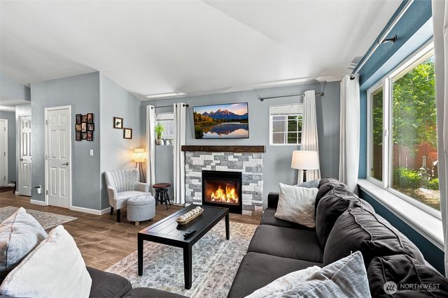 8112 Cantabella Court, Lacey, WA 98503