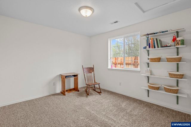2443 SW Taylor Dr, Mcminnville, OR 97128