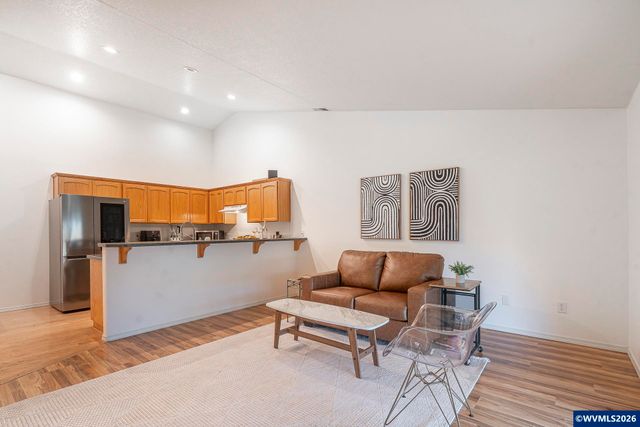 2443 SW Taylor Dr, Mcminnville, OR 97128