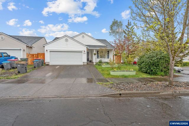 2443 SW Taylor Dr, Mcminnville, OR 97128