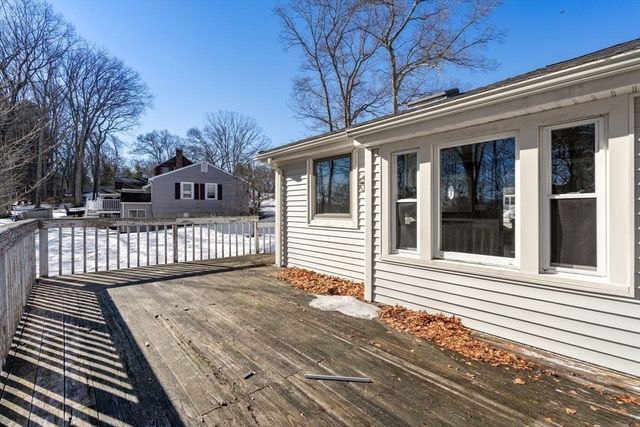 87 Hilldale Rd, Ashland, MA 01721