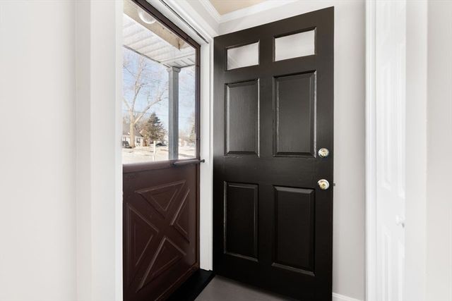 87 Hilldale Rd, Ashland, MA 01721