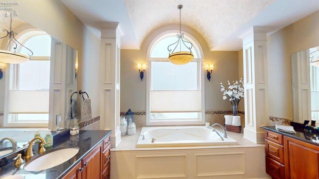 3125 Alexandrias Drive, Sandusky, OH 44870