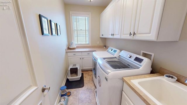 3125 Alexandrias Drive, Sandusky, OH 44870