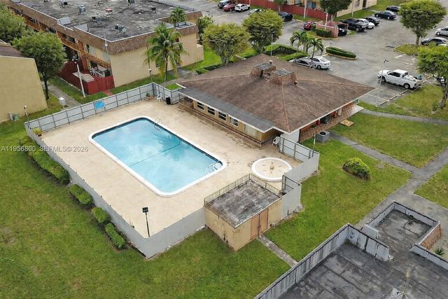 850 SW 129th Place 103, Miami, FL 33184