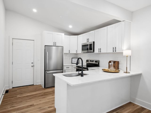 79 S Ogden Avenue, Columbus, OH 43204