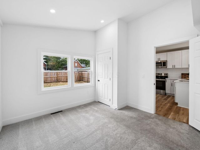 79 S Ogden Avenue, Columbus, OH 43204