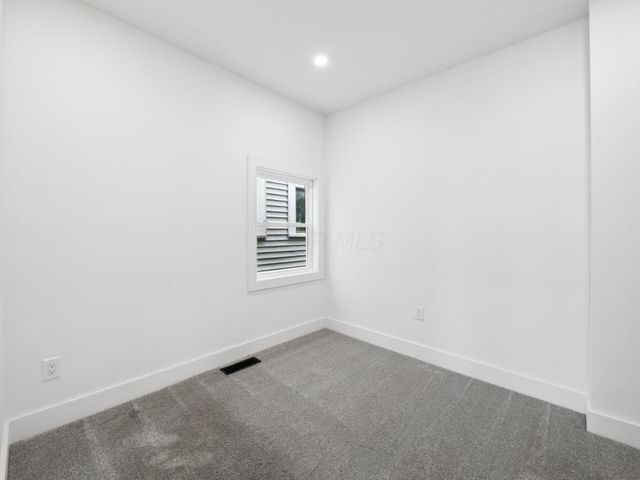 79 S Ogden Avenue, Columbus, OH 43204