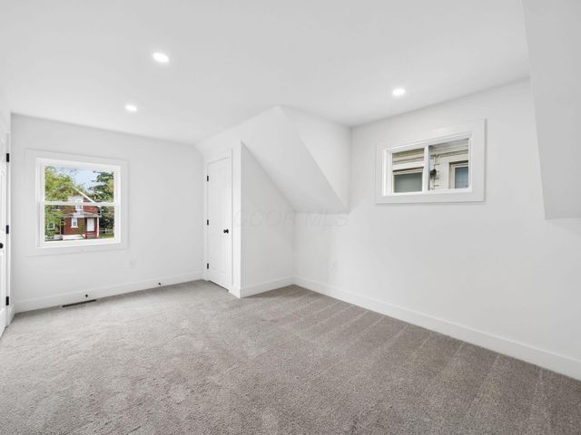 79 S Ogden Avenue, Columbus, OH 43204
