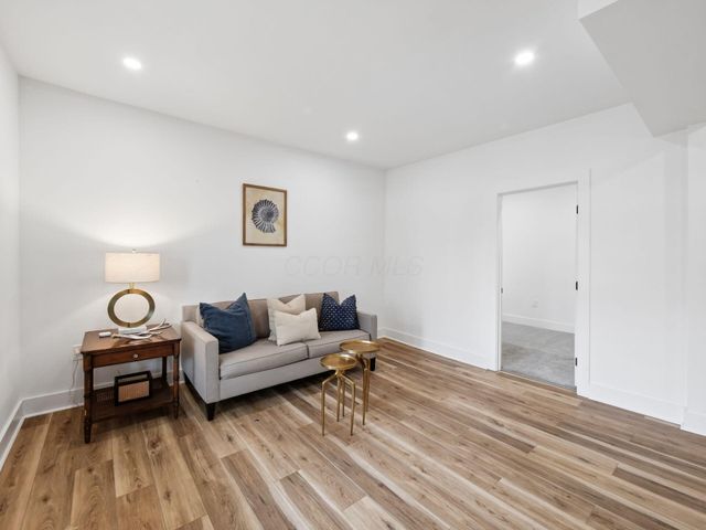 79 S Ogden Avenue, Columbus, OH 43204