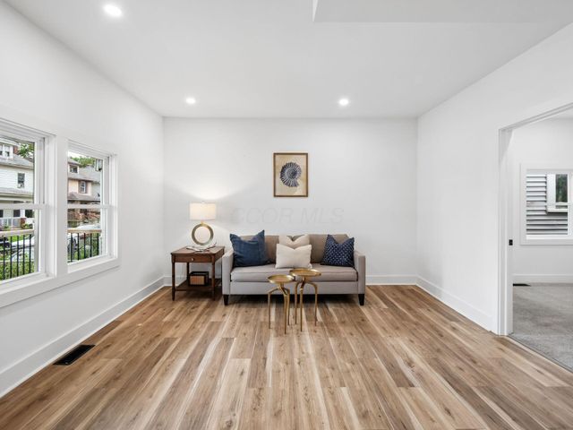79 S Ogden Avenue, Columbus, OH 43204