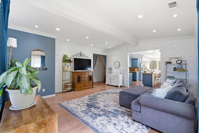 117 N N Street, Madera, CA 93637
