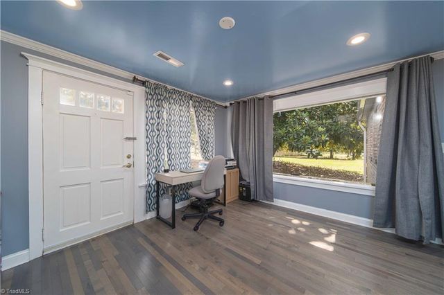3304 Heitman Drive, Winston-salem, NC 27107