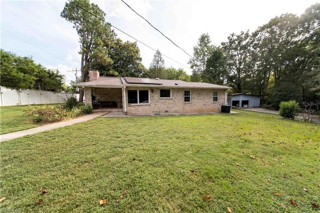 3304 Heitman Drive, Winston-salem, NC 27107