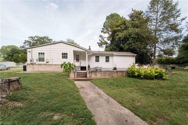 3304 Heitman Drive, Winston-salem, NC 27107