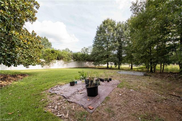 3304 Heitman Drive, Winston-salem, NC 27107