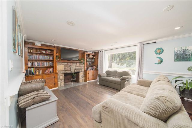 3304 Heitman Drive, Winston-salem, NC 27107