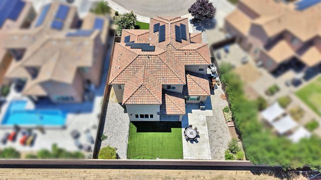 17 Polson Avenue, Clovis, CA 93612