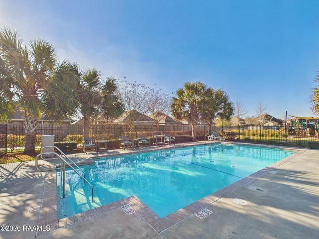 303 Valcour Place, Youngsville, LA 70592