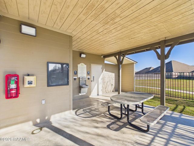 303 Valcour Place, Youngsville, LA 70592