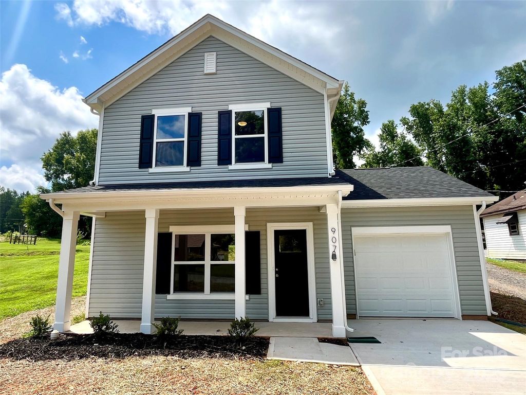 907 W Georgia Avenue, Bessemer City, NC 28016