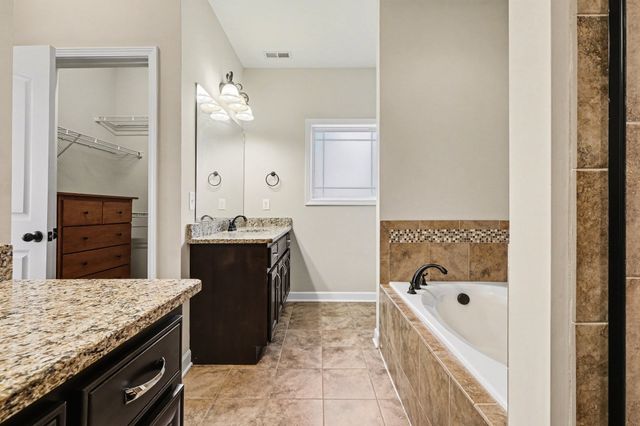 316 Amazonway Rdg, Murfreesboro, TN 37130