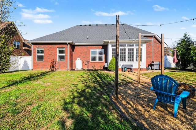 316 Amazonway Rdg, Murfreesboro, TN 37130