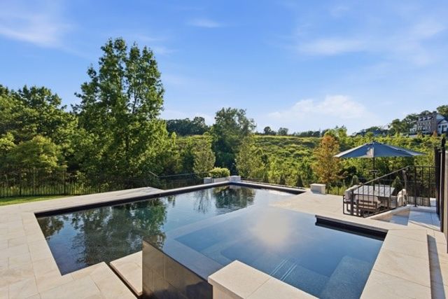 8088 Heirloom Blvd, College Grove, TN 37046