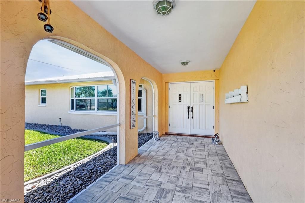 1150 SE 35th TER, CAPE CORAL, FL 33904 — photo 4